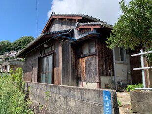 犬氏・猫様歓迎の庭付き一戸建て　～昭和レトロブーム～の物件外観写真